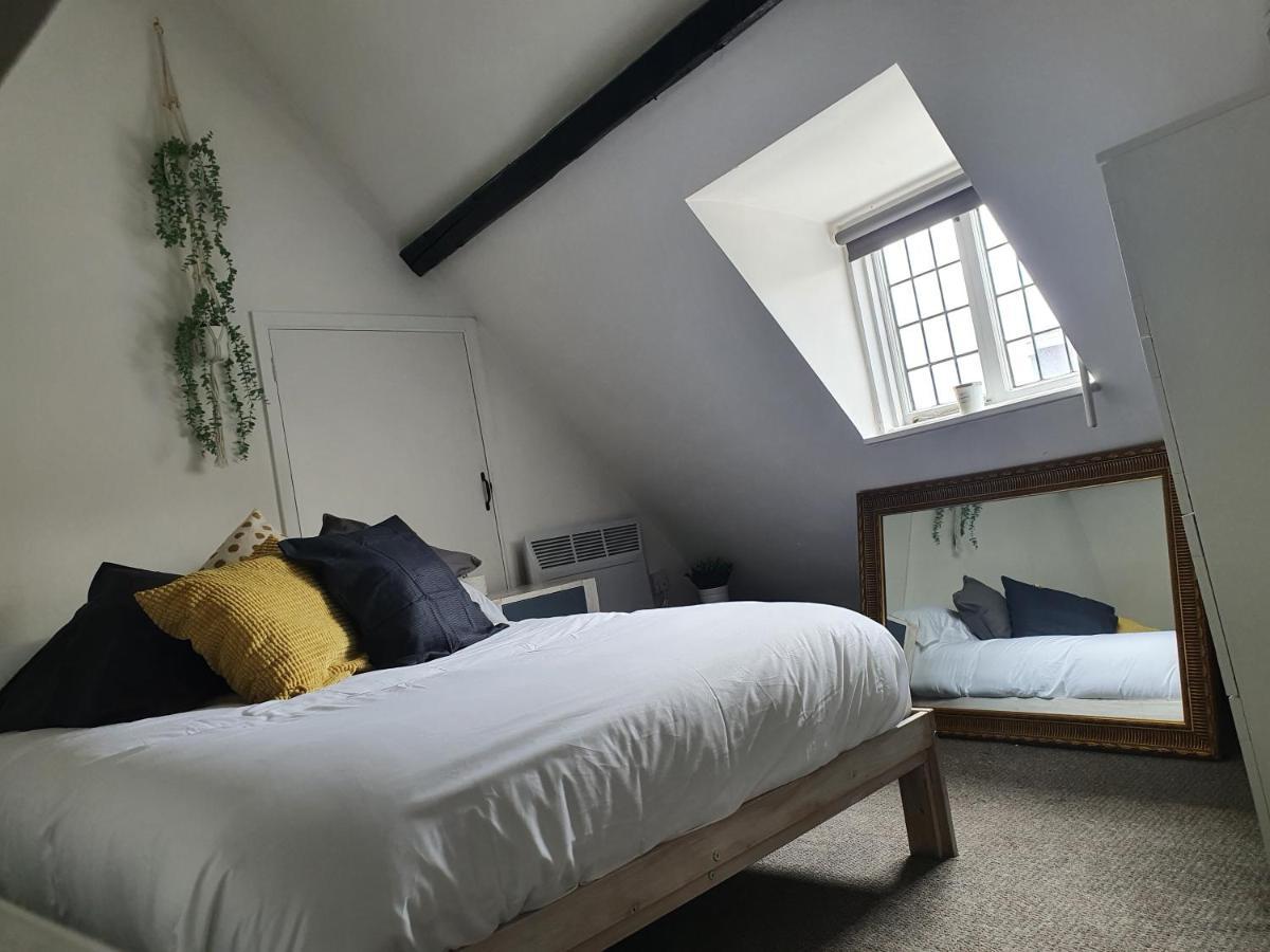 Grade I Listed Luxury Apartment In Hertfordshire Уеър Екстериор снимка