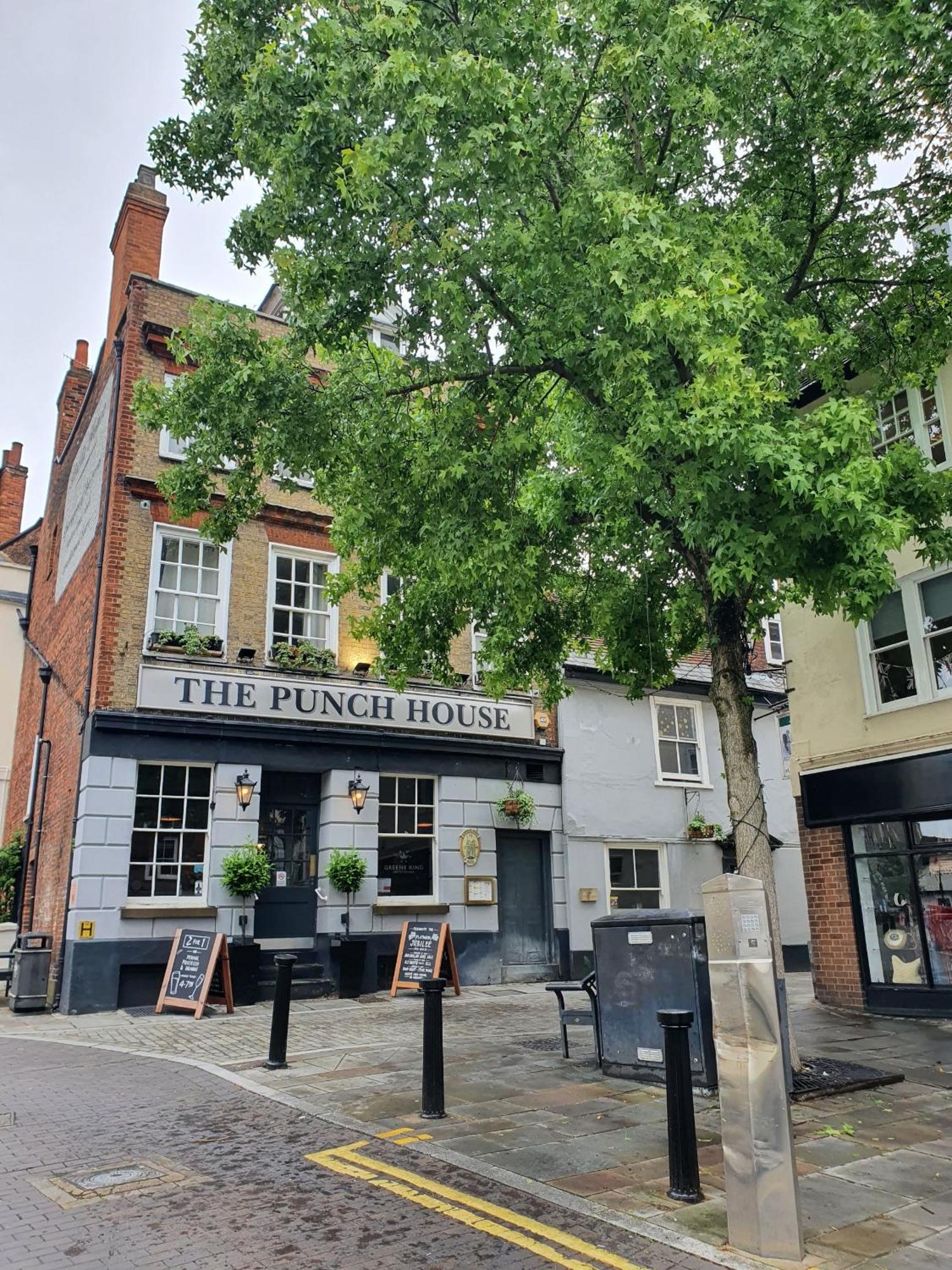Grade I Listed Luxury Apartment In Hertfordshire Уеър Стая снимка